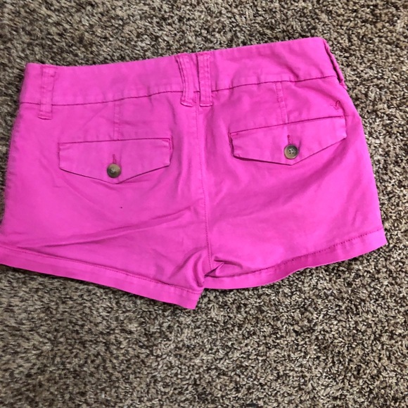 Shorts - Picture 2 of 4